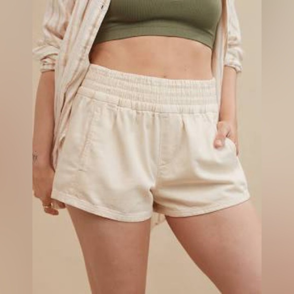 Aerie Babewatch High Wasted Pull On Jean Short
